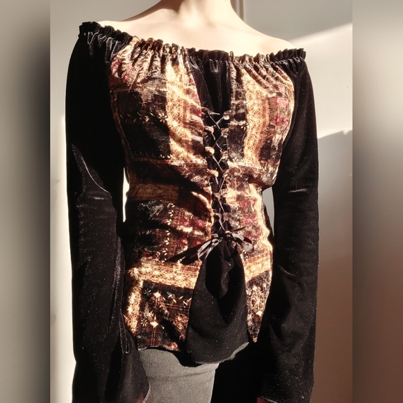 OFF THE SHOULDERS VELOUR TOP ♡ - Picture 1 of 6